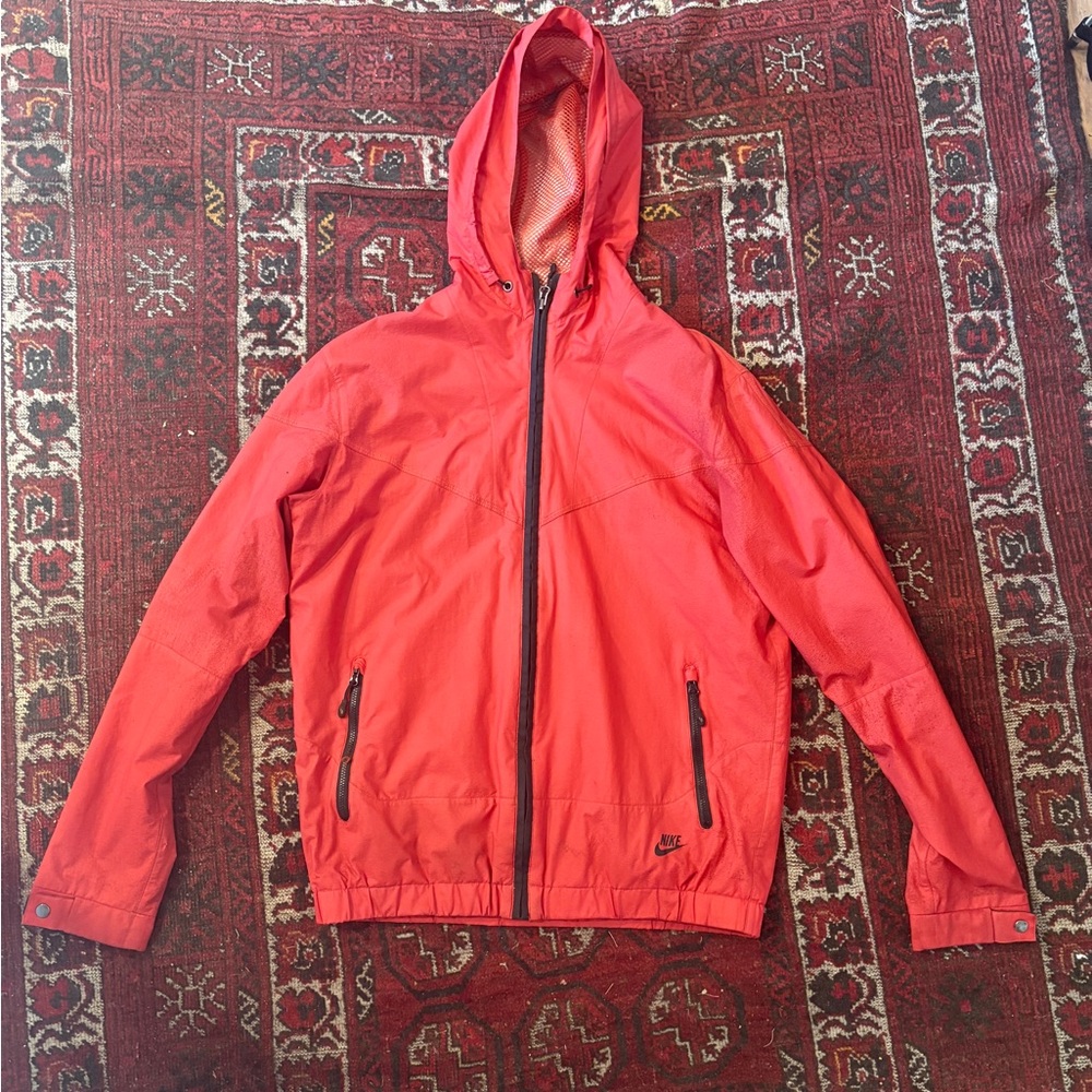 Men’s Nike running windbreaker